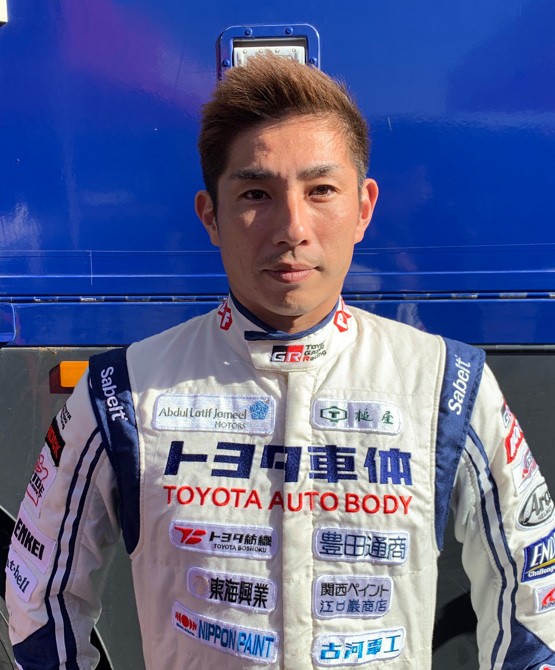 Akira Miura (Japon), Pilote