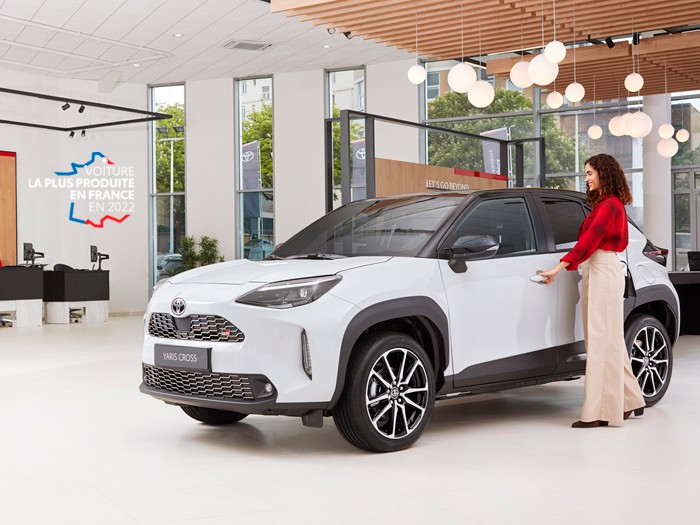 Yaris Cross GR Sport blanche 