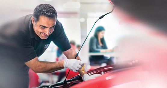 Concession Toyota, inspection d'un véhicule