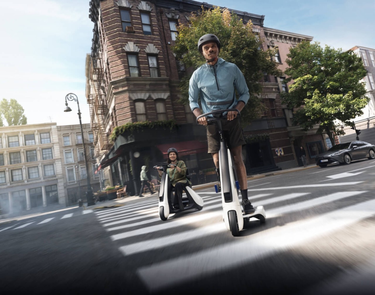 TOY_B0_2.0_2021_HUB_BRAND_KV_Scooter-2