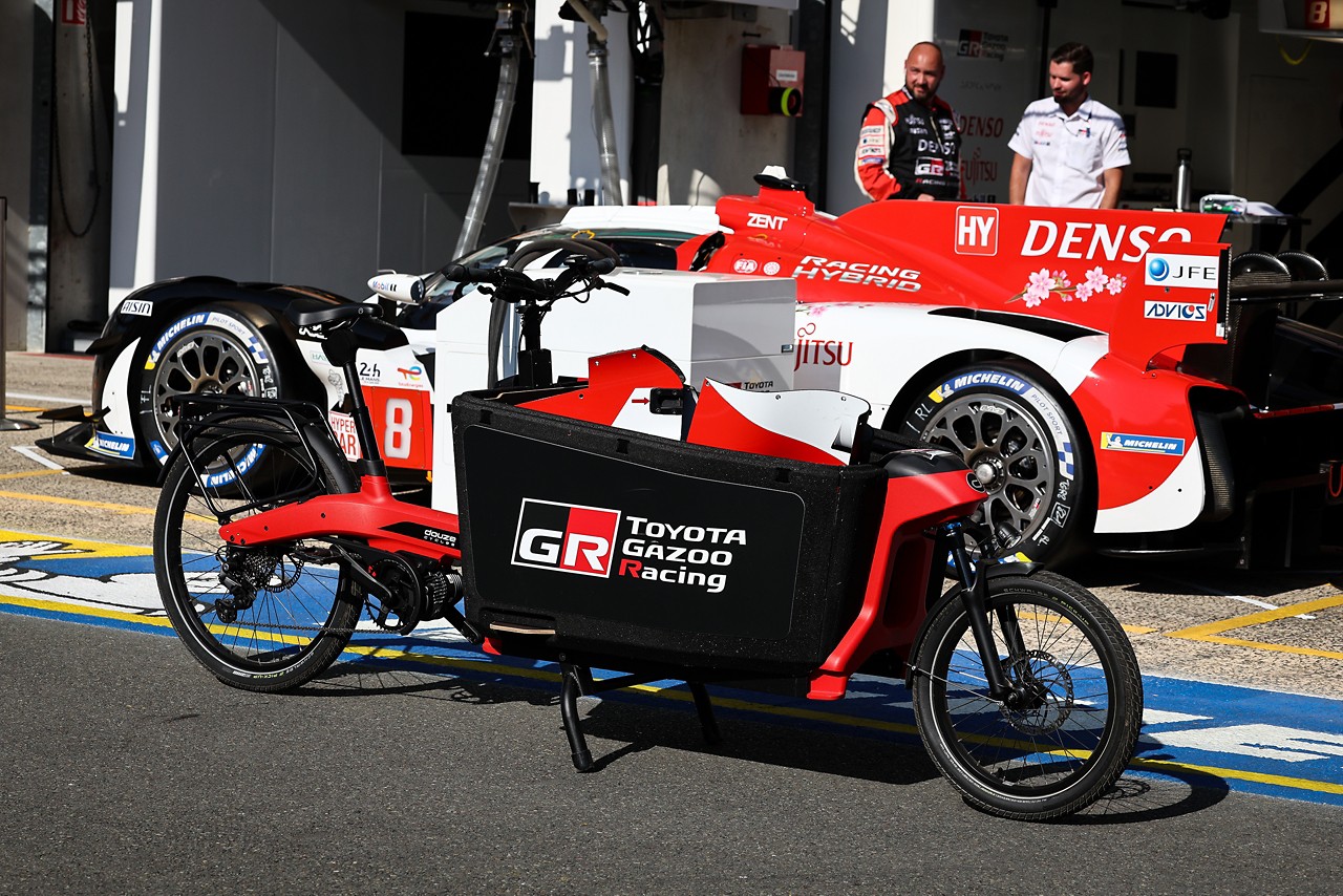 Toyota-vélo-cargo-verso-professionnels-gazoo-racing