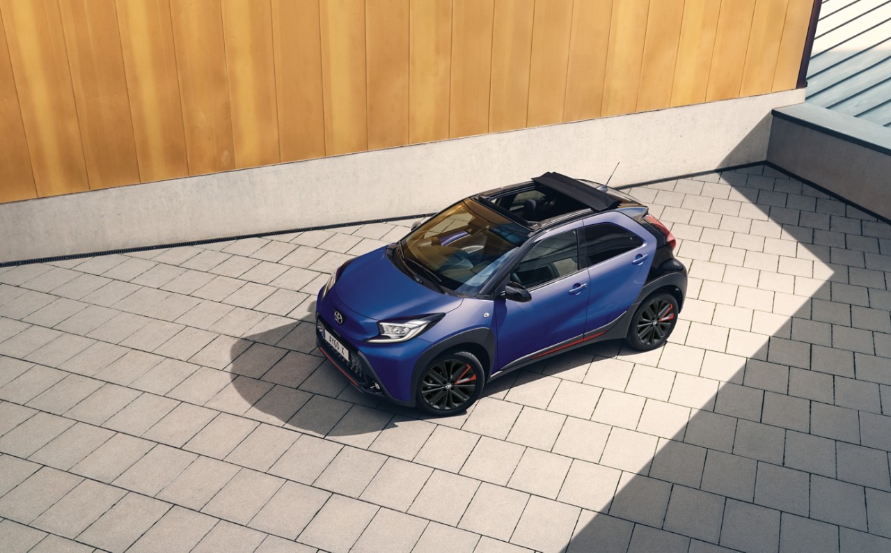 Aygo X Air Bleu Genièvre vue du dessus