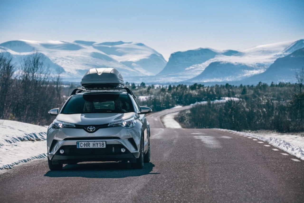 c-hr-season